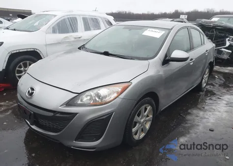2011 Mazda Mazda3 I Touring из США, поврежденный, VIN JM1BL1VG8B1475663